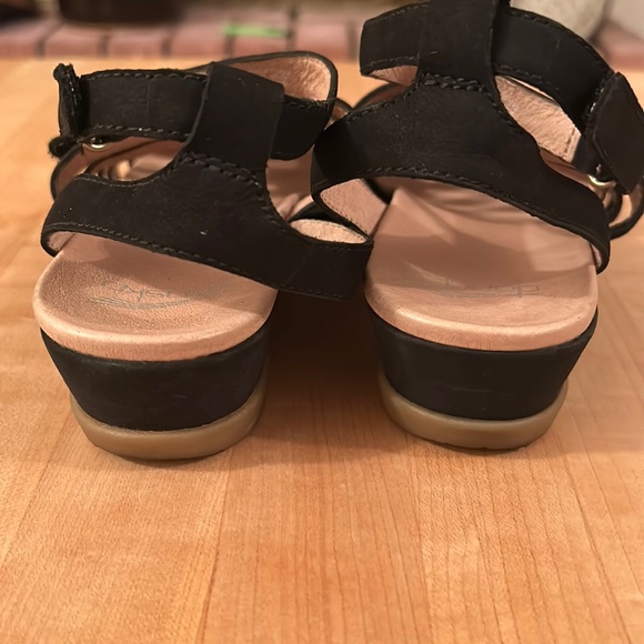 Dansko Sandals with Velcro Closures. Size 38 - Picture 2 of 11